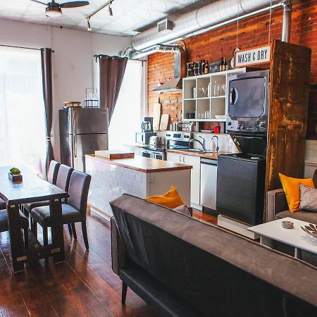 بيلفي Hip Heritage Main Floor Flat In Downtown District المظهر الخارجي الصورة